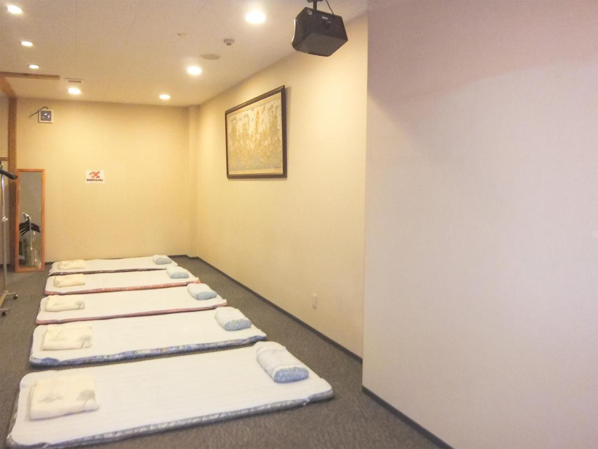 Natural Onsen Hostel Hidamari No Yu Takayama  Extérieur photo