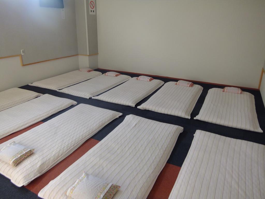 Natural Onsen Hostel Hidamari No Yu Takayama  Extérieur photo